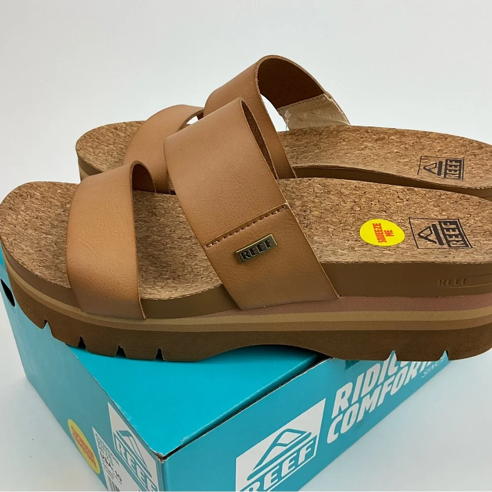 Reef Cushion Vista Hi Size 10 NIB
